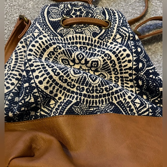 Drawstring Purse - Picture 2 of 7